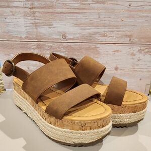 AMERICAN EAGLE PLATFORM ESPADRILLES SZ 7